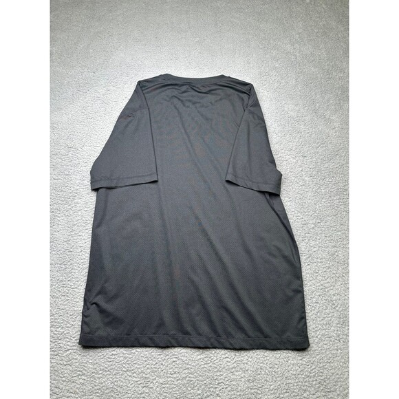 Vuori Tradewind Performance Short Sleeve
Tee Sz xl Heathered Black Grey - Picture 6 of 7